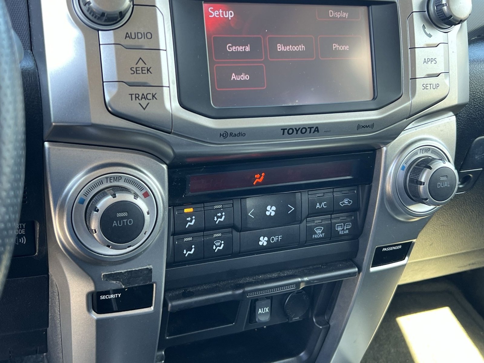 Used 2012 Toyota 4Runner Limited image 21