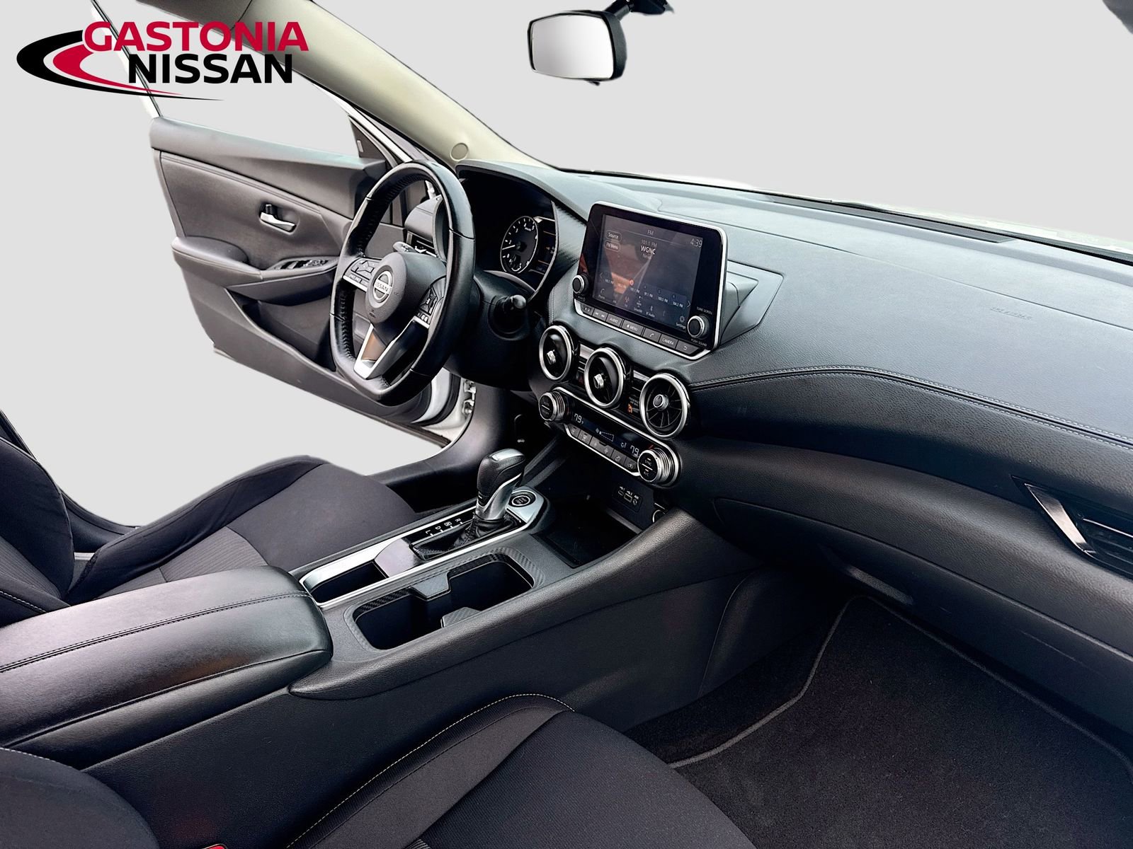 Used 2020 Nissan Sentra SV w/ Trunk Package image 33