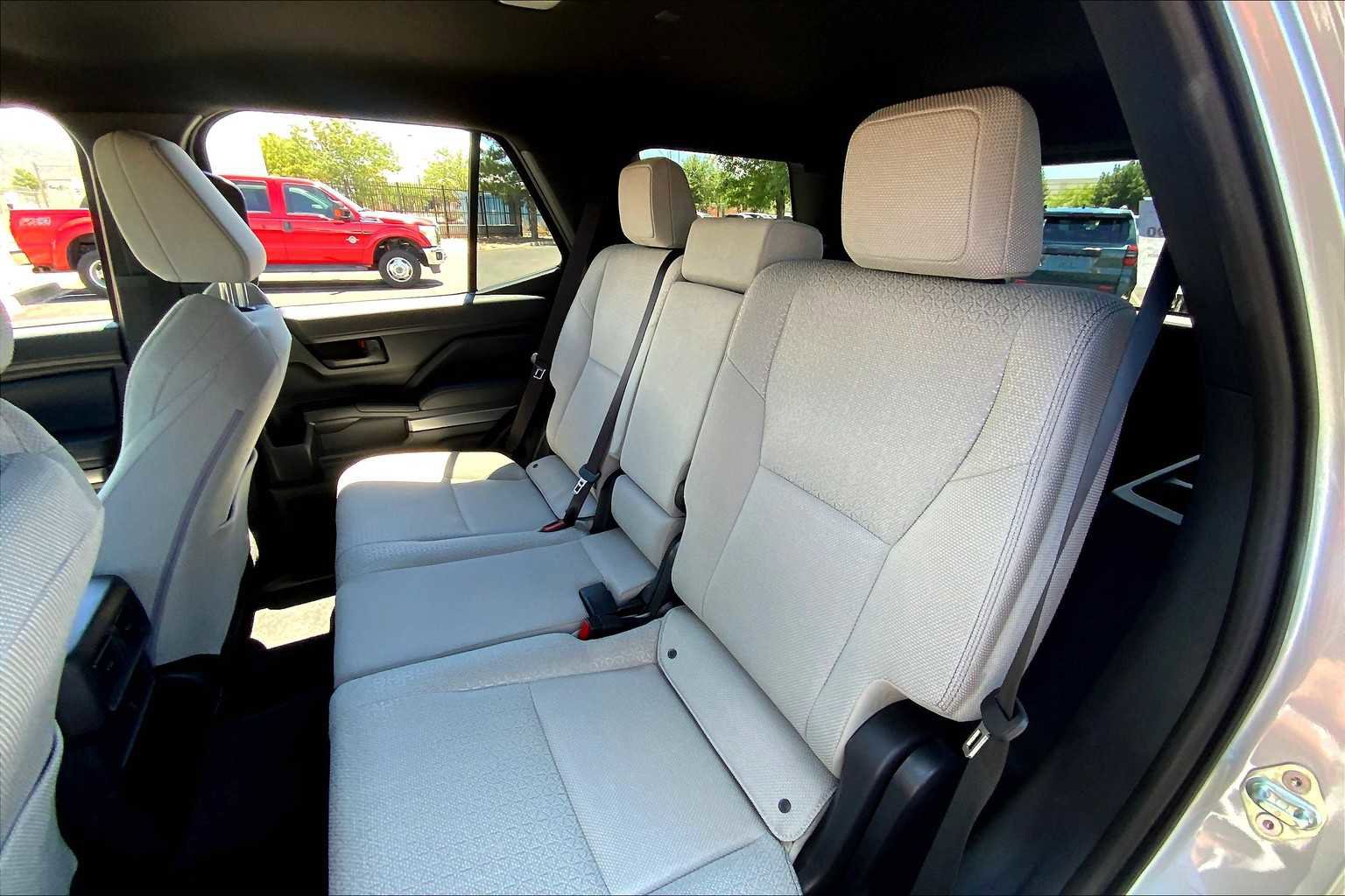 Certified 2025 Toyota 4Runner SR5 image 18