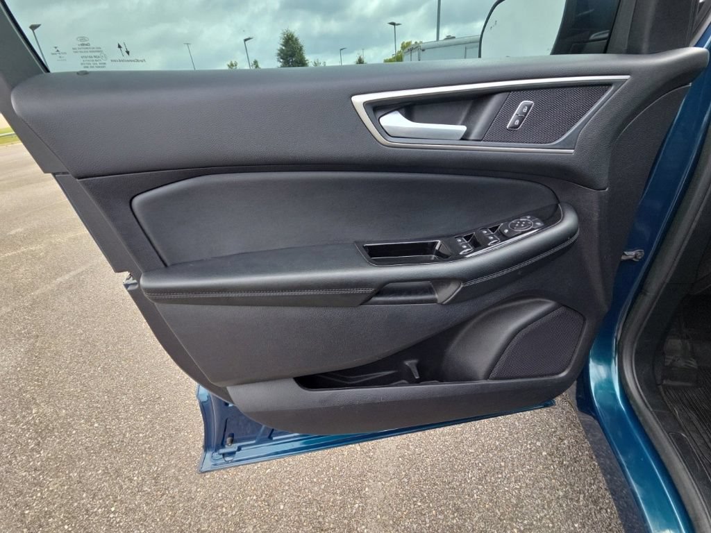 Used 2020 Ford Edge SEL w/ Convenience Package FWD image 18