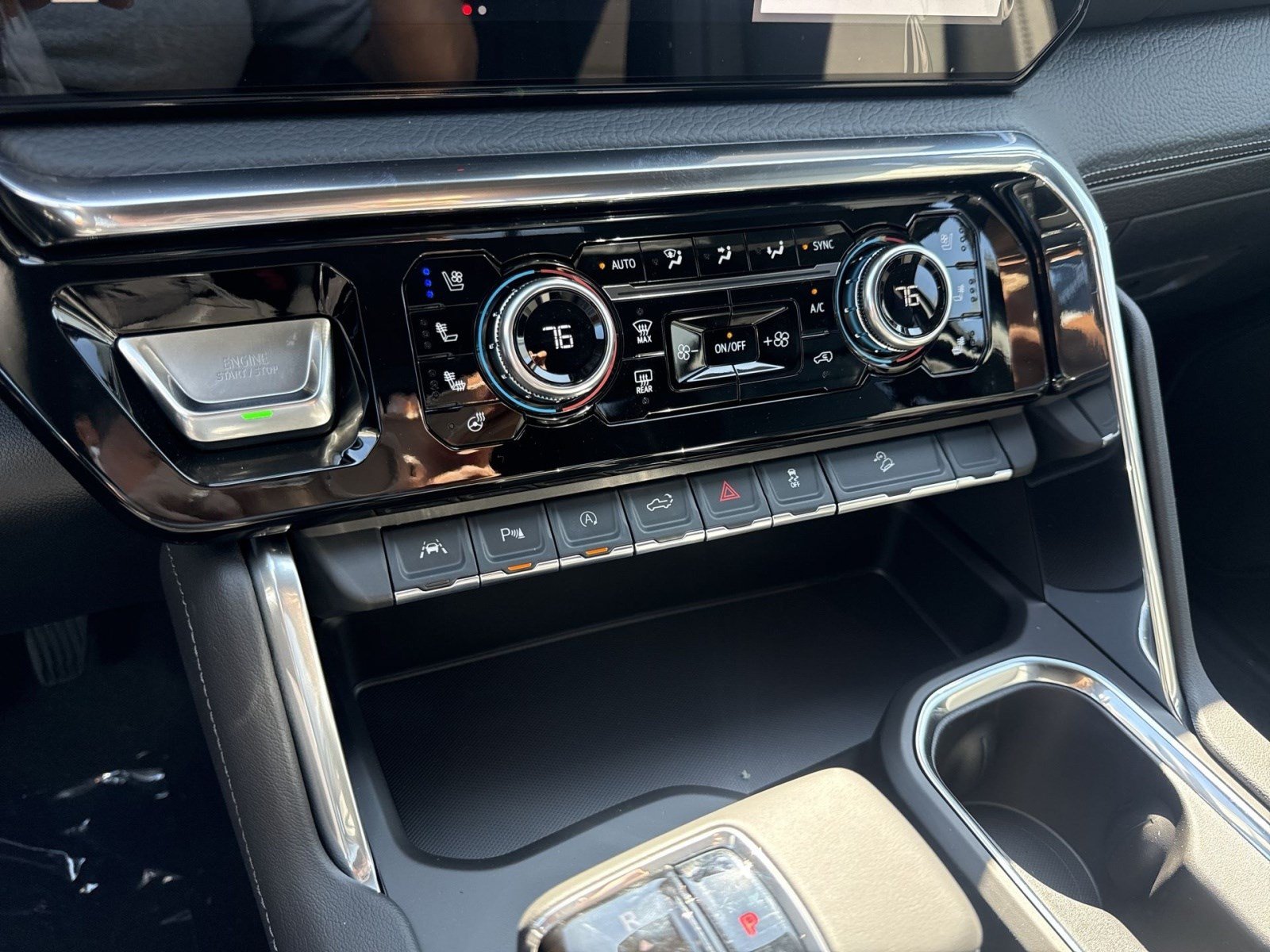 New 2026 GMC Sierra 1500 Denali AWD/4WD image 16