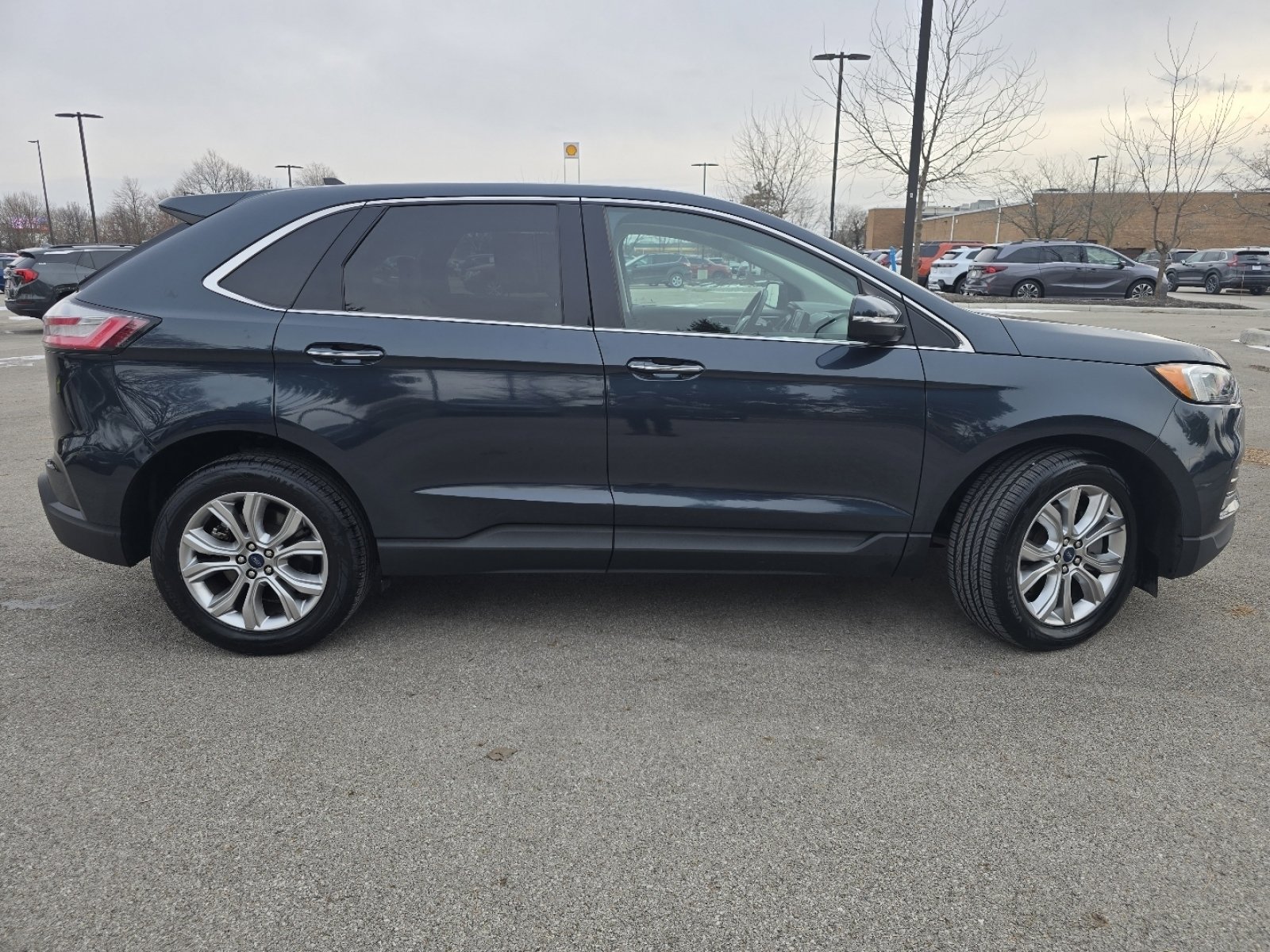 Used 2022 Ford Edge Titanium w/ Equipment Group 301A image 19