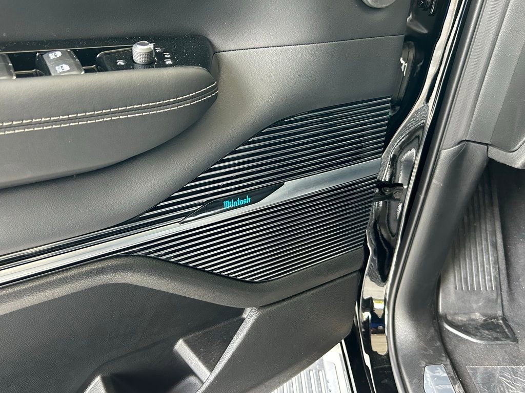 Used 2024 Jeep Grand Wagoneer L 4WD w/ HD Trailer Tow Package image 48