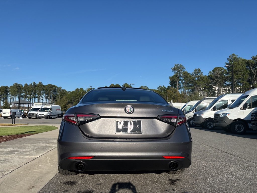 Used 2024 Alfa Romeo Giulia Ti image 4