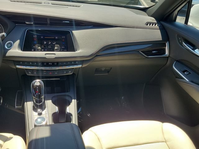 Certified 2023 Cadillac XT4 Sport FWD image 19