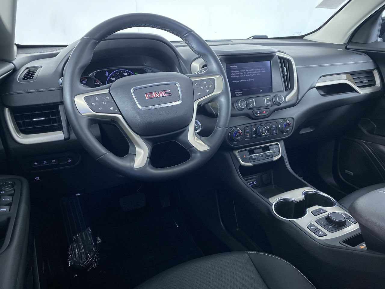 Certified 2024 GMC Terrain Denali w/ Black Diamond Edition AWD/4WD image 2