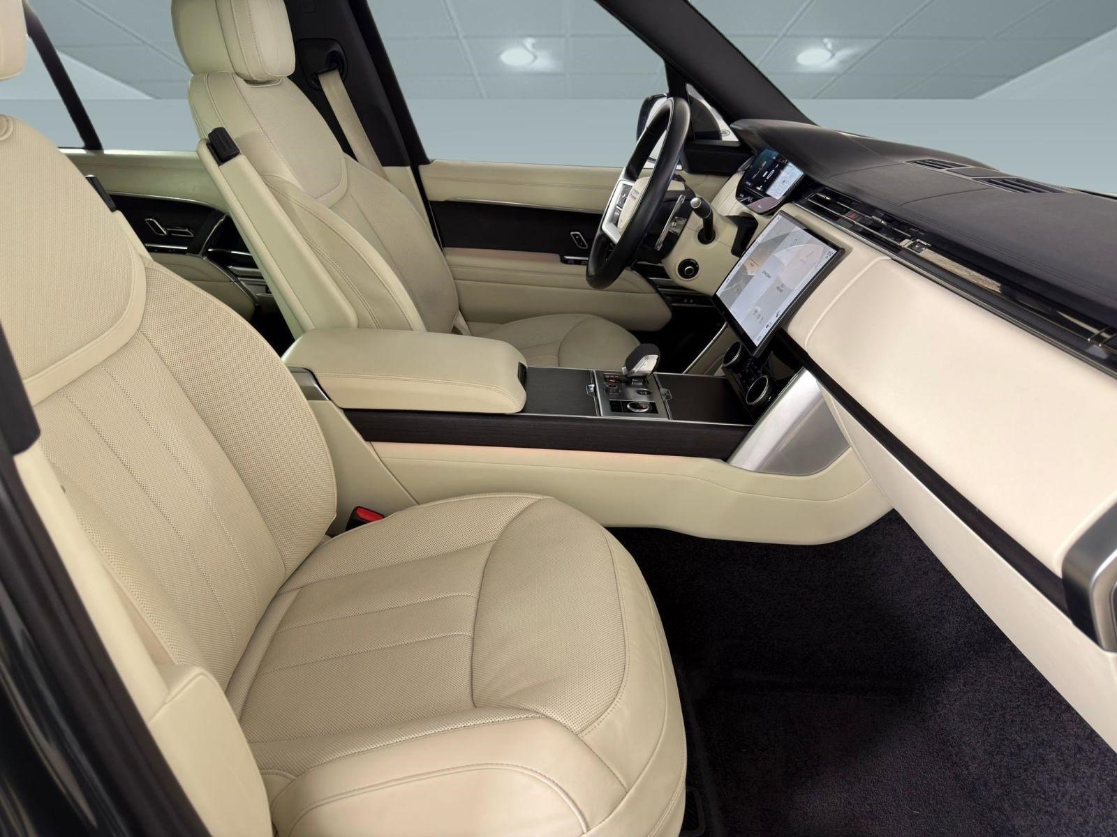 Used 2023 Land Rover Range Rover SE image 22