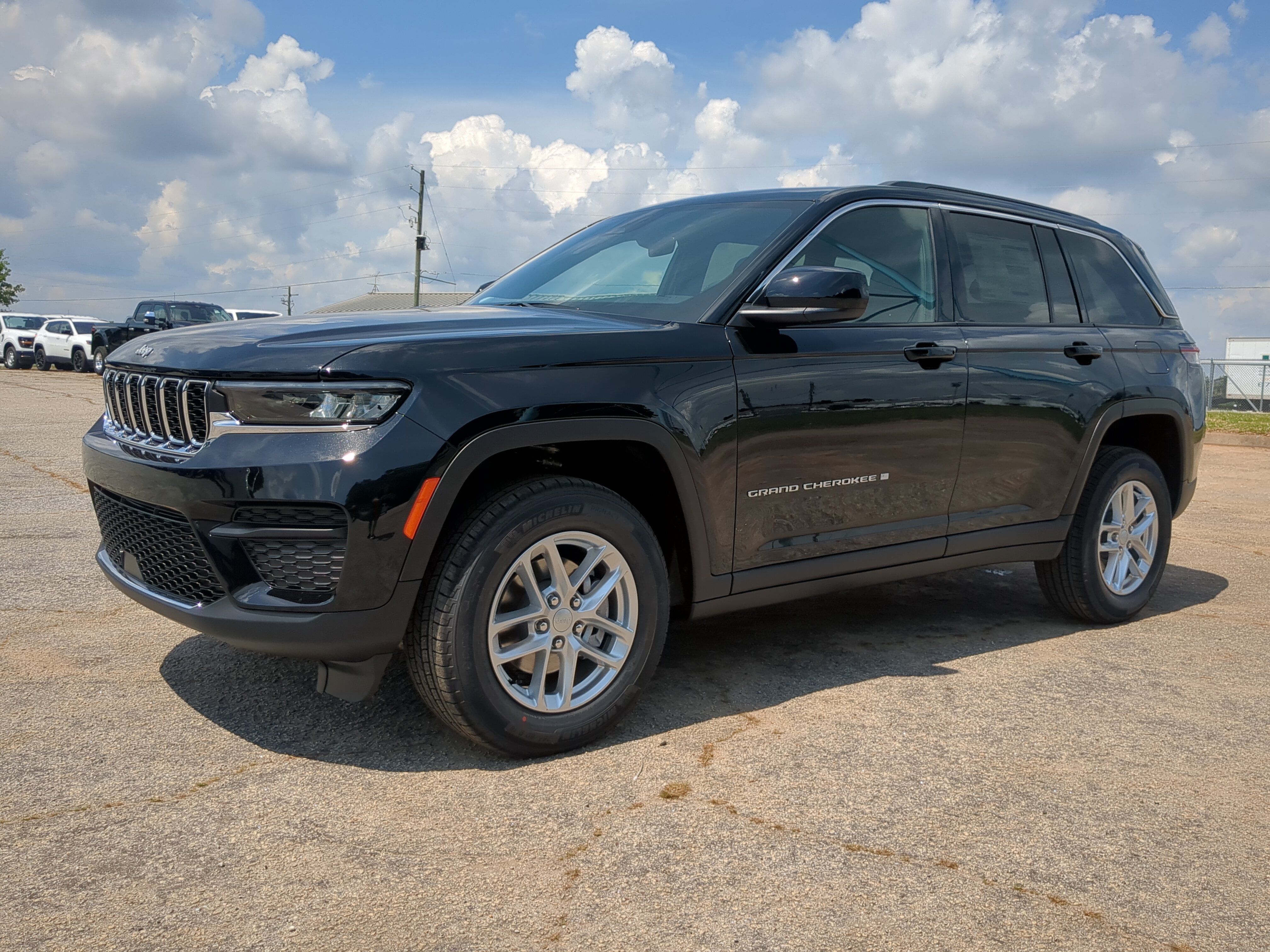 New 2026 Jeep Grand Cherokee Laredo X RWD image 6