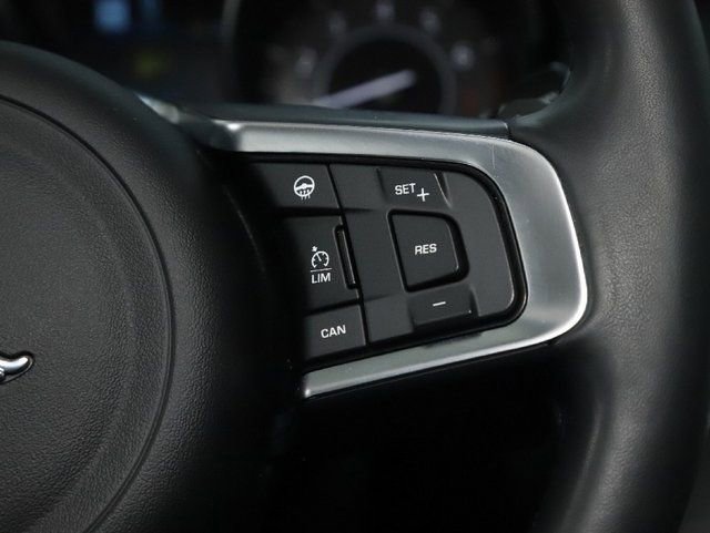 Used 2020 Jaguar E-PACE image 21