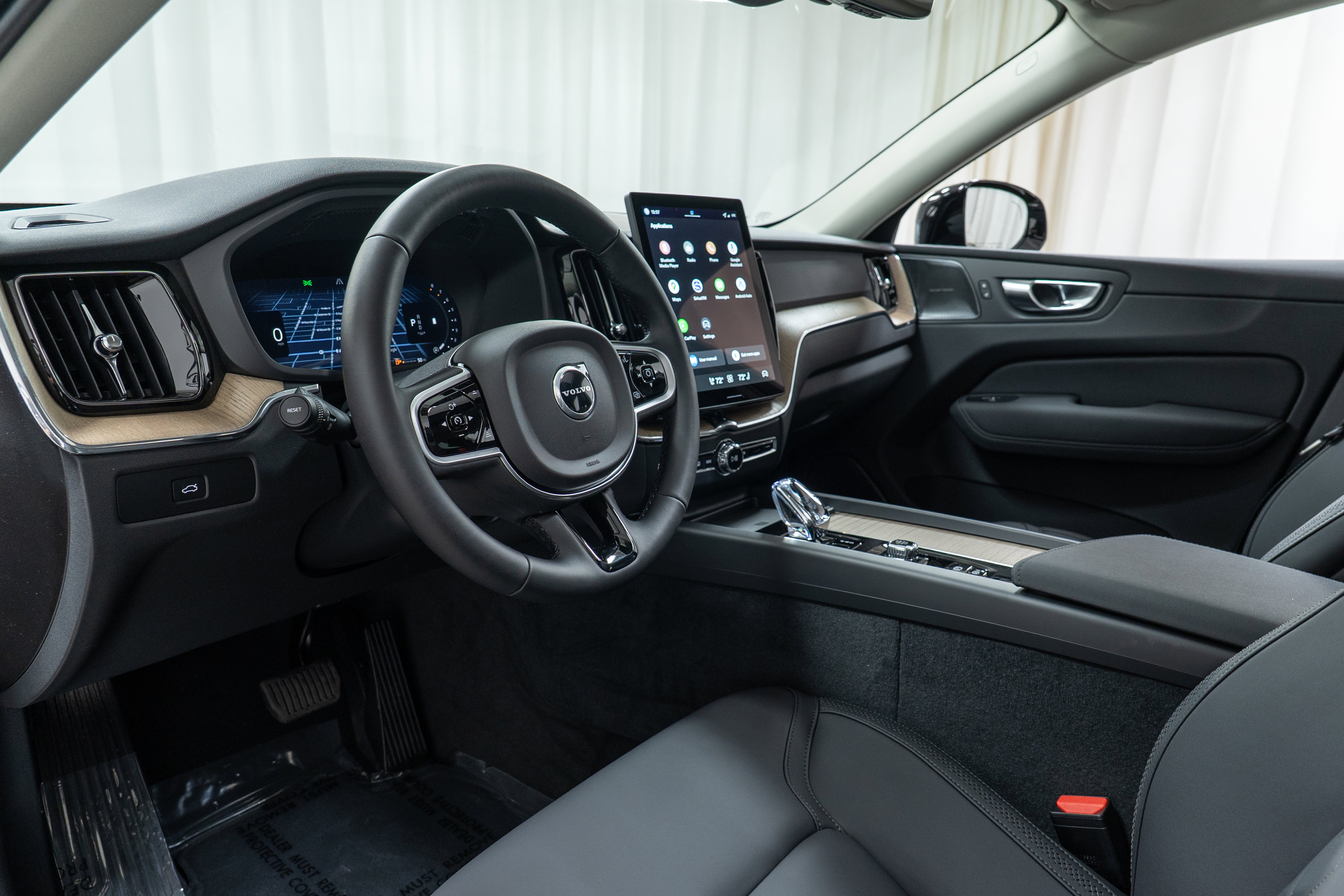 New 2026 Volvo XC60 B5 Plus w/ Climate Package image 12