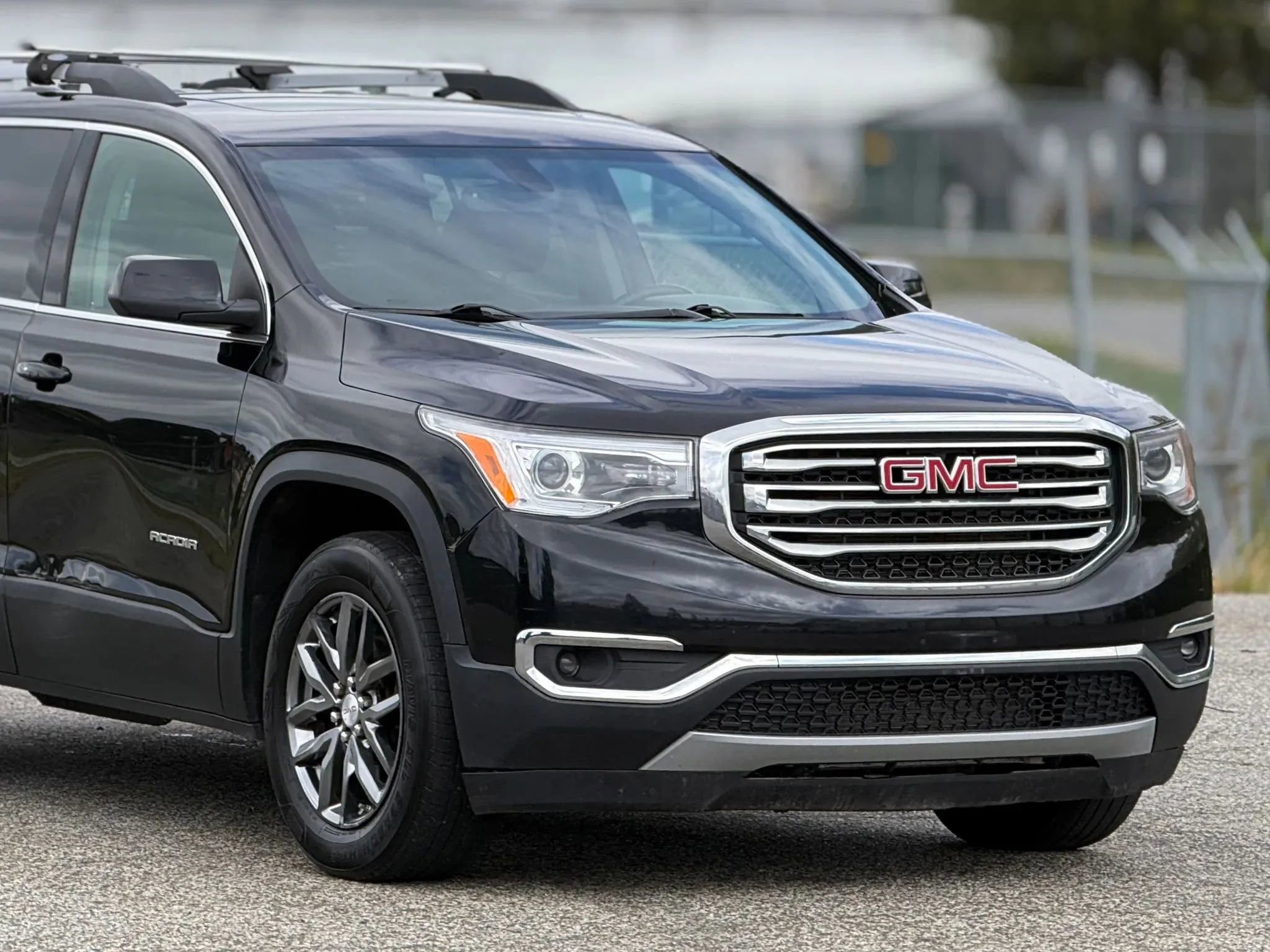 Used 2017 GMC Acadia SLT w/ LPO, Floor Liner Package image 15