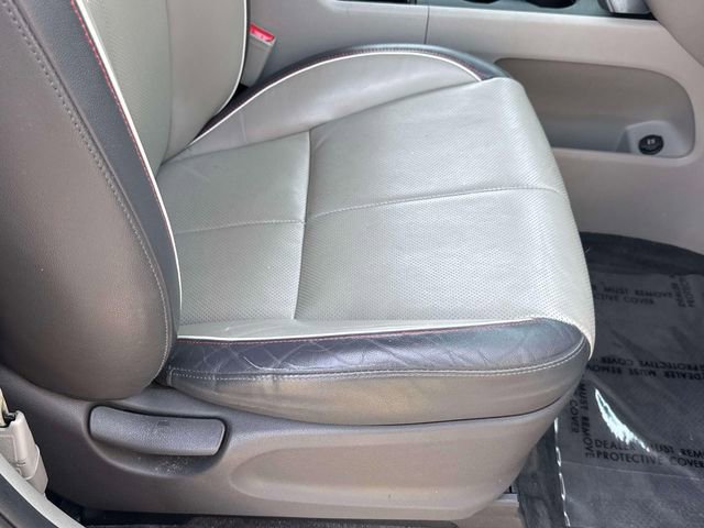 Used 2017 Kia Sedona LX w/ LX Essentials Premium Package image 10