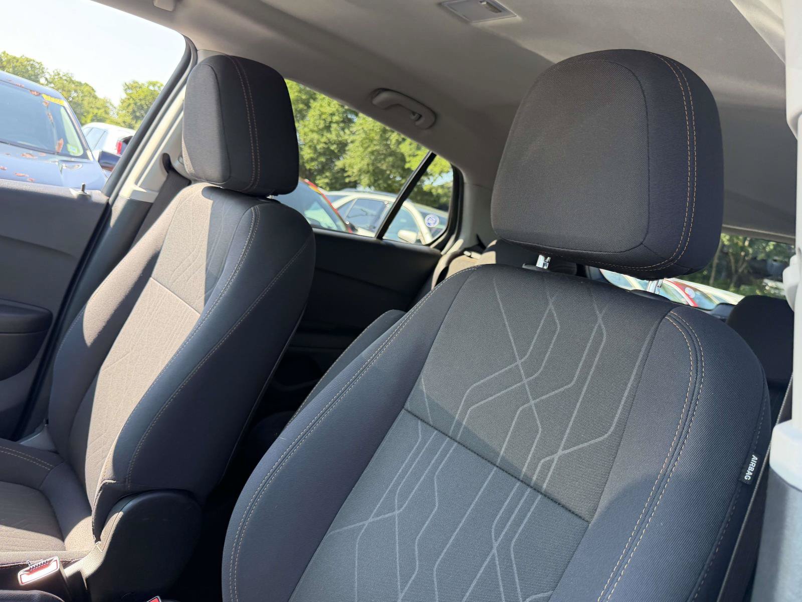 Certified 2020 Chevrolet Trax LT FWD image 11