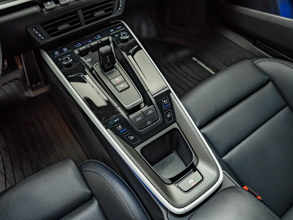 Certified 2025 Porsche 911 Carrera RWD image 42