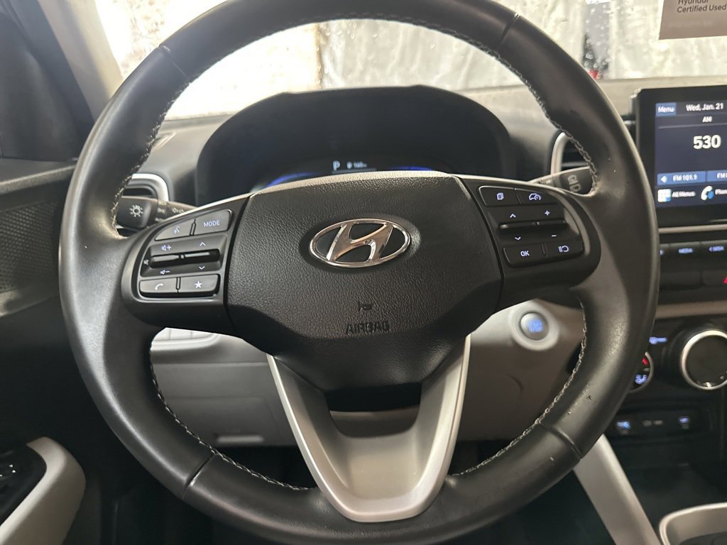 Certified 2025 Hyundai Venue SEL image 16