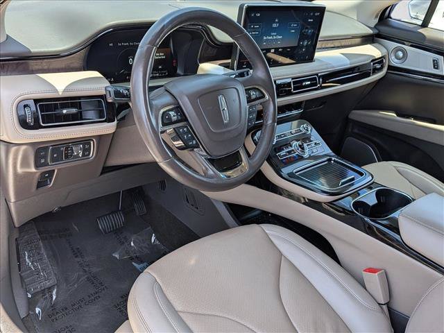 Used 2022 Lincoln Nautilus Reserve AWD/4WD image 10