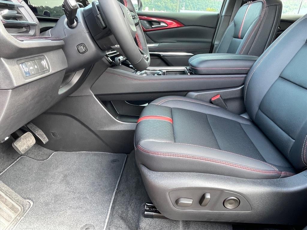 New 2026 Chevrolet Traverse RS FWD image 21