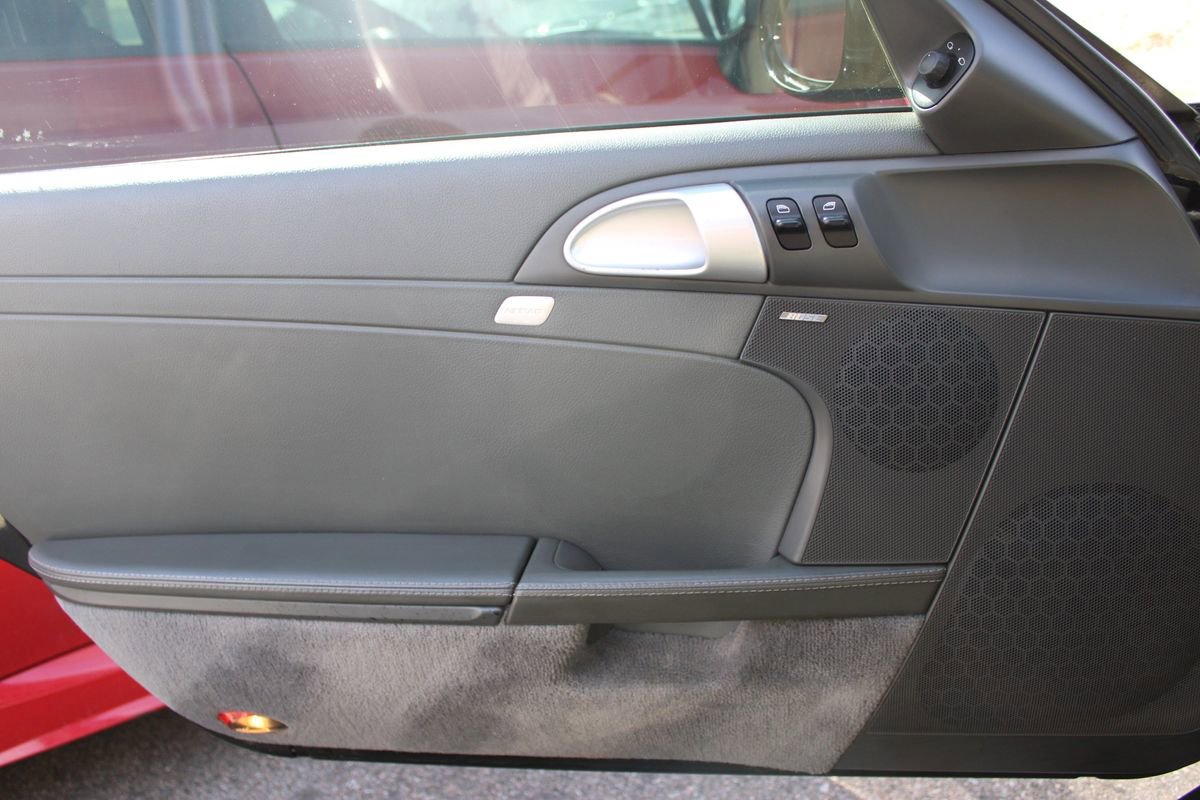 Used 2005 Porsche Boxster S image 14