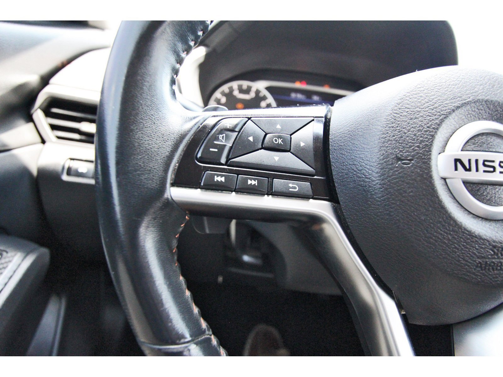 Used 2020 Nissan Altima 2.5 SR FWD image 19