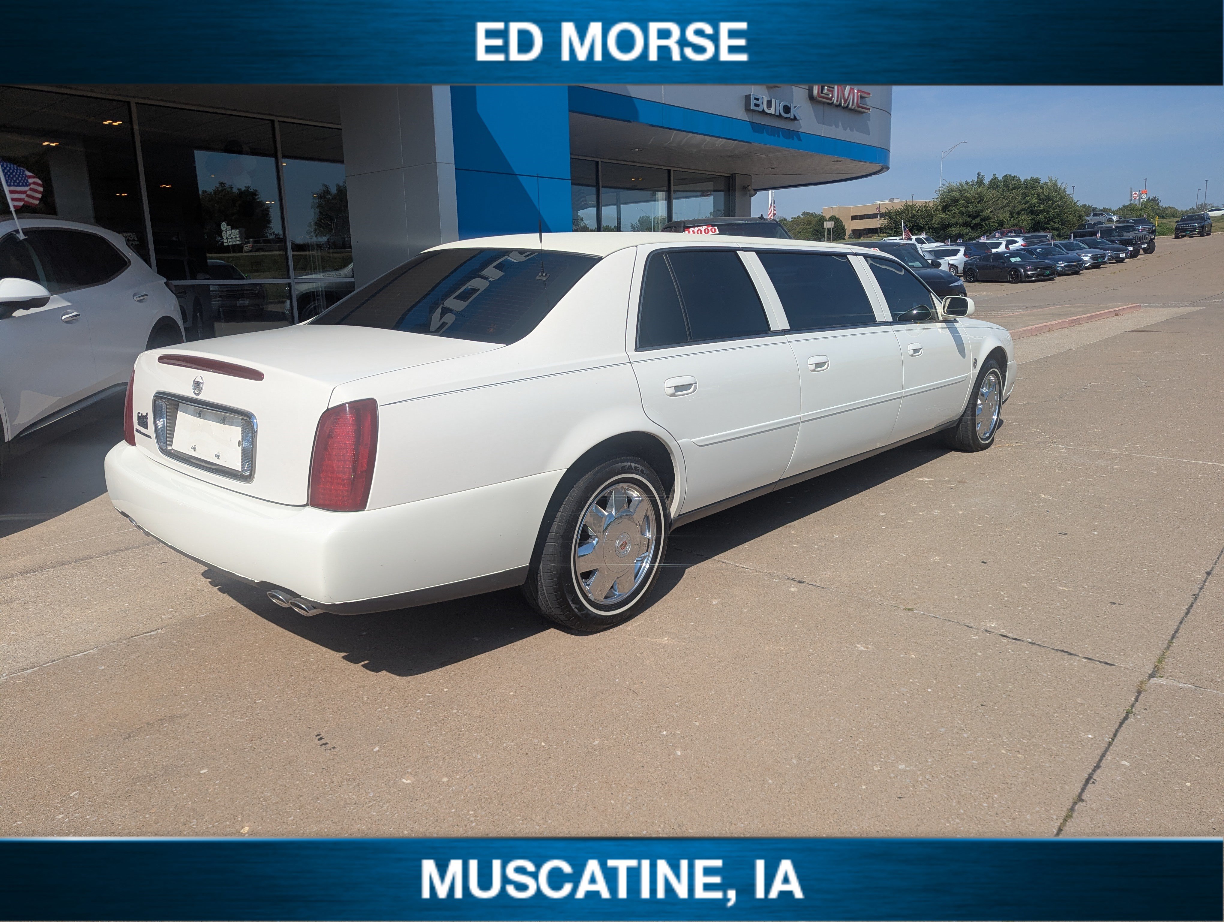 Used 2002 Cadillac De Ville Limousine FWD image 4