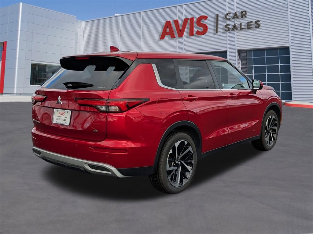 Used 2024 Mitsubishi Outlander SE image 7