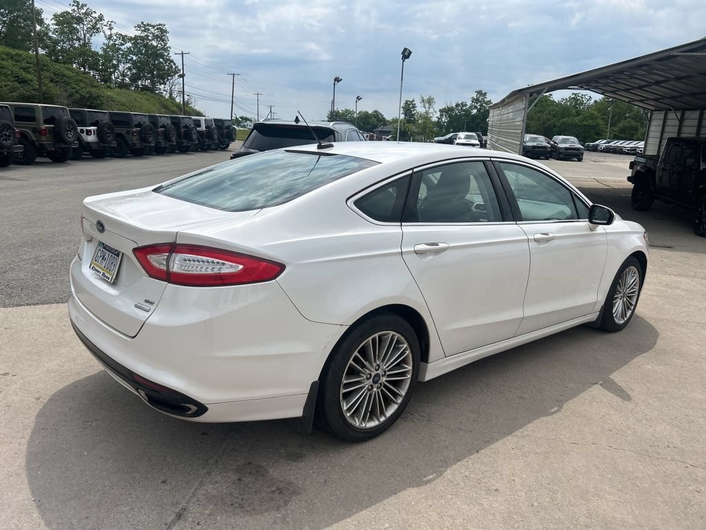 Used 2015 Ford Fusion SE w/ Equipment Group 202A FWD image 6
