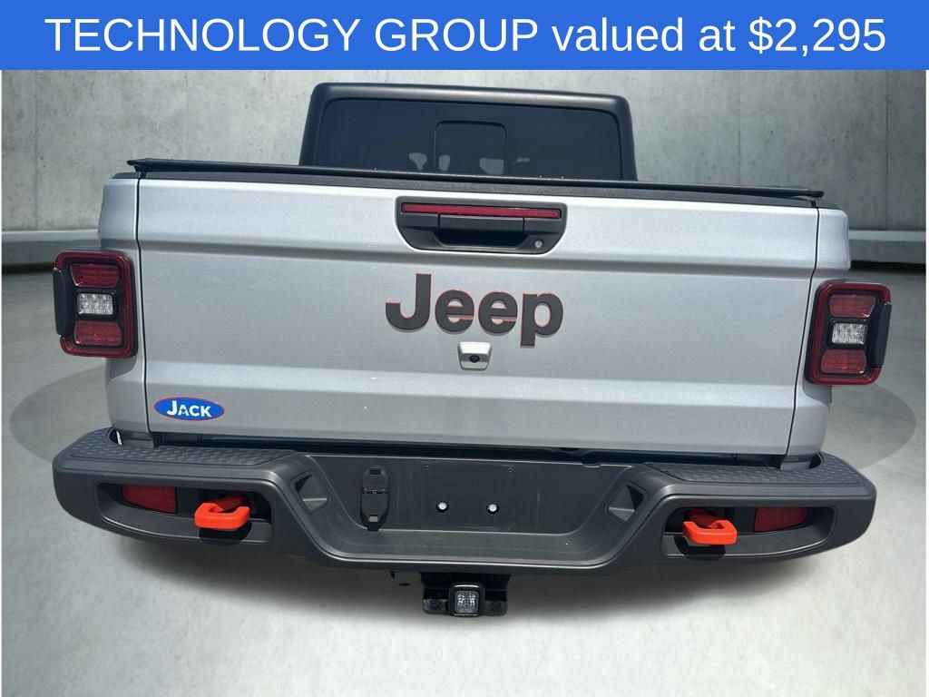 Used 2024 Jeep Gladiator Mojave w/ Technology Group AWD/4WD image 6