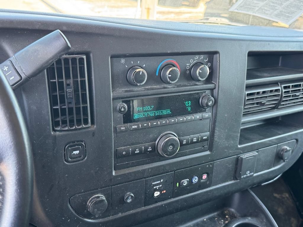 Used 2021 Chevrolet Express 3500 w/ Power Convenience Package RWD image 21