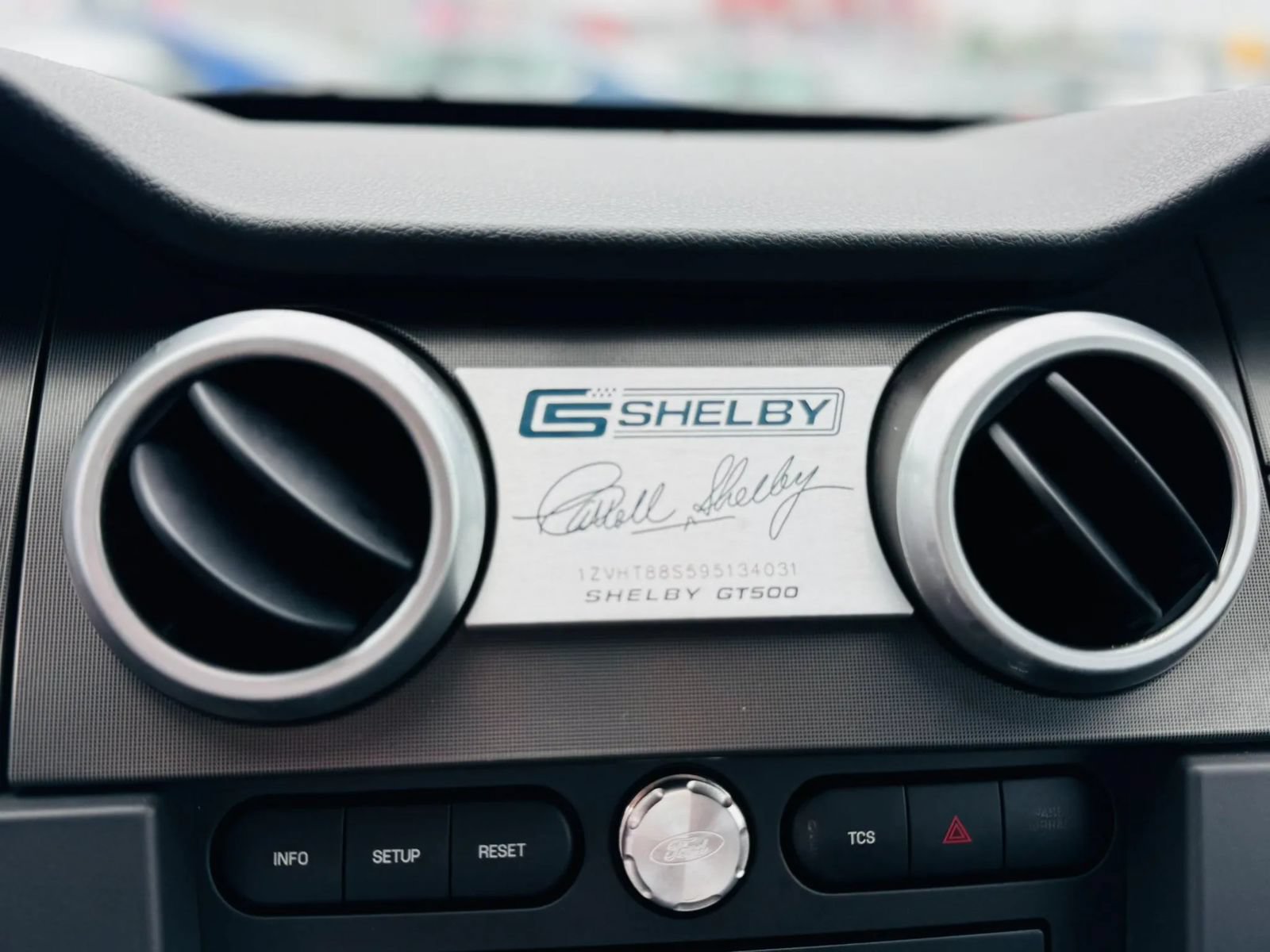 Used 2009 Ford Mustang Shelby GT500 RWD image 16