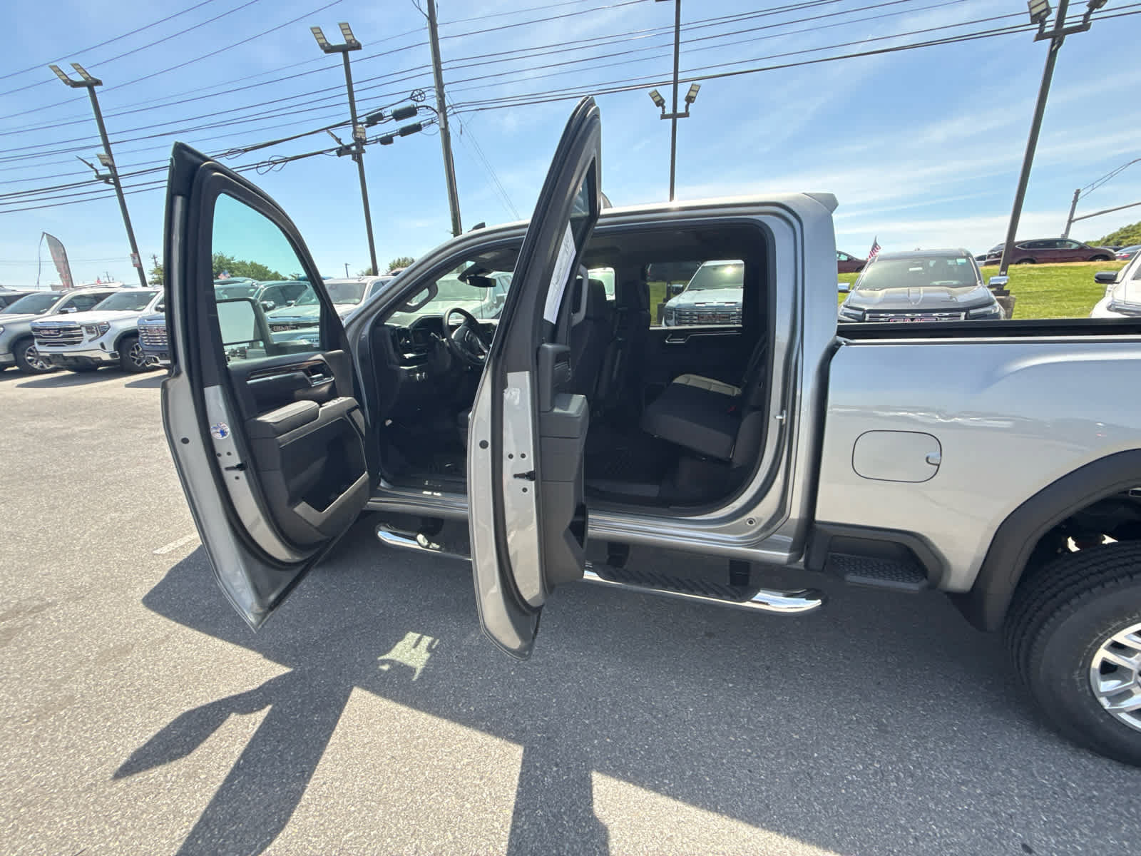 New 2026 GMC Sierra 2500 SLE w/ SLE Value Package; AWD/4WD image 26