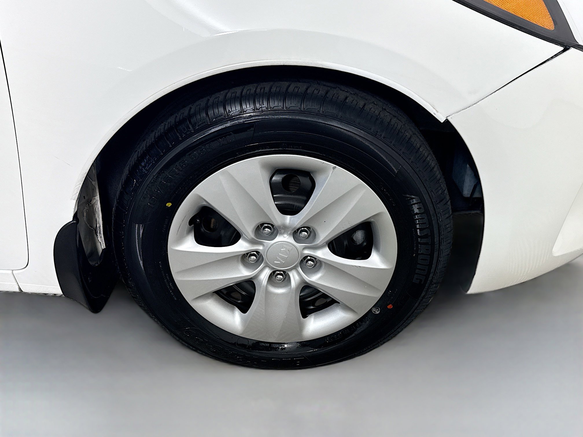 Used 2017 Kia Forte LX image 30