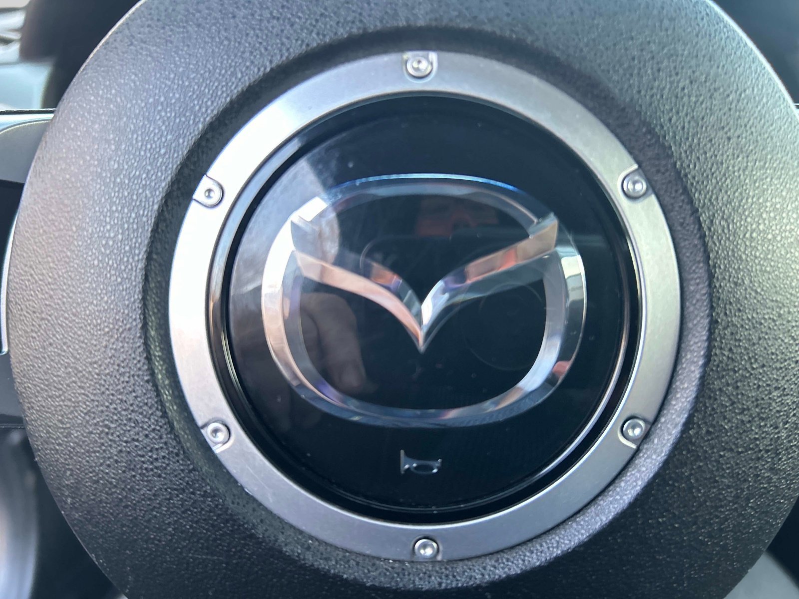 Used 2010 MAZDA MX-5 Miata Grand Touring w/ Premium Pkg image 27