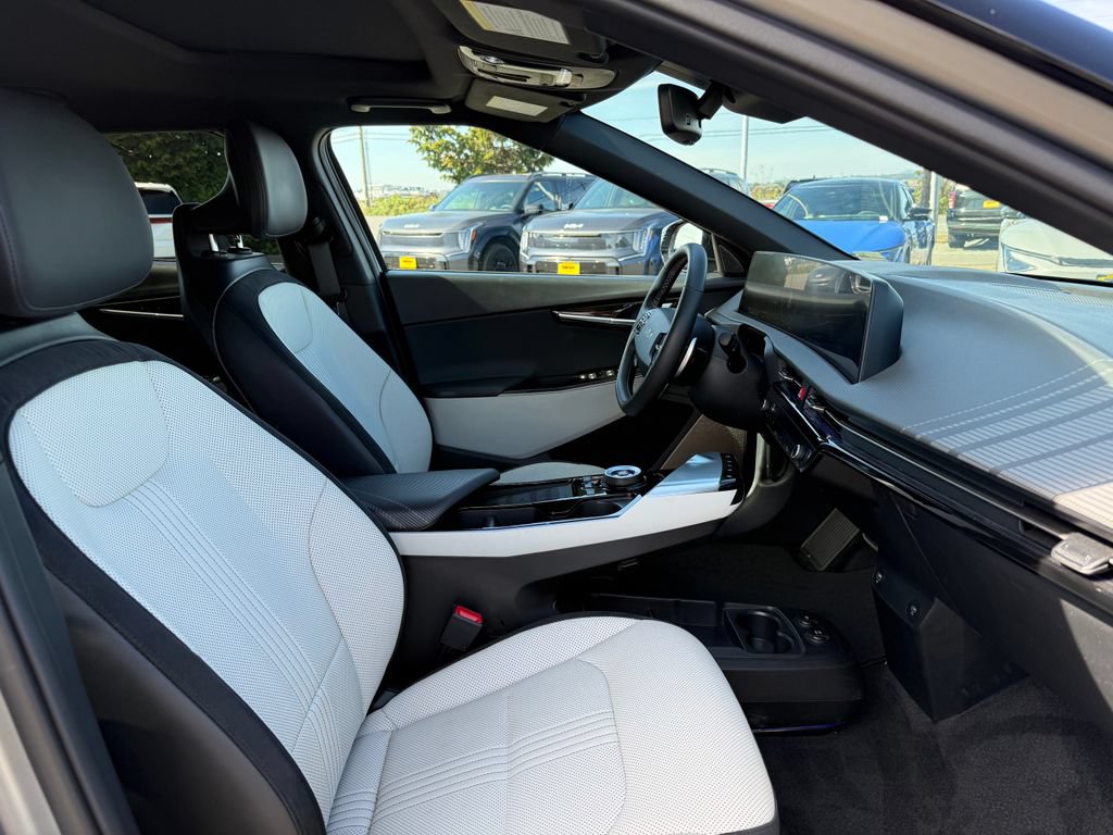 Certified 2023 Kia EV6 GT-Line w/ GT-Line White Seat Package AWD/4WD image 13