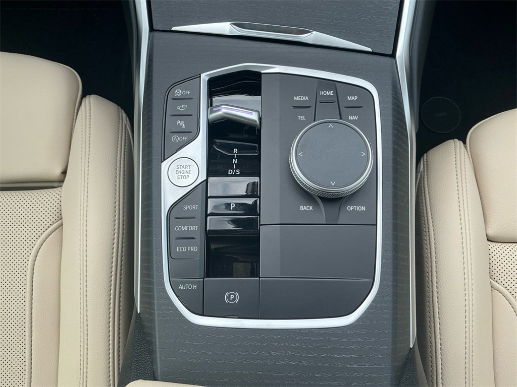 New 2026 BMW 330i xDrive Sedan w/ Premium Package image 11