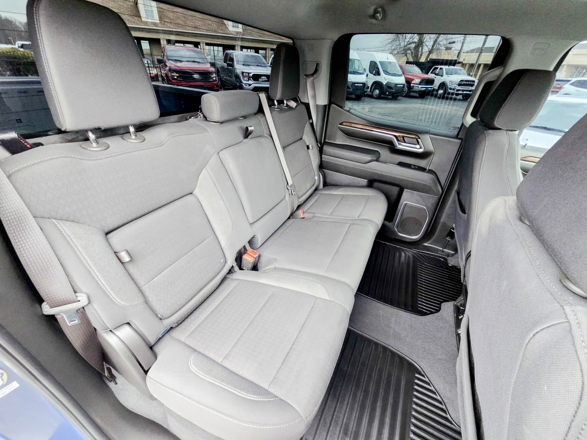 Used 2024 GMC Sierra 1500 Elevation image 27