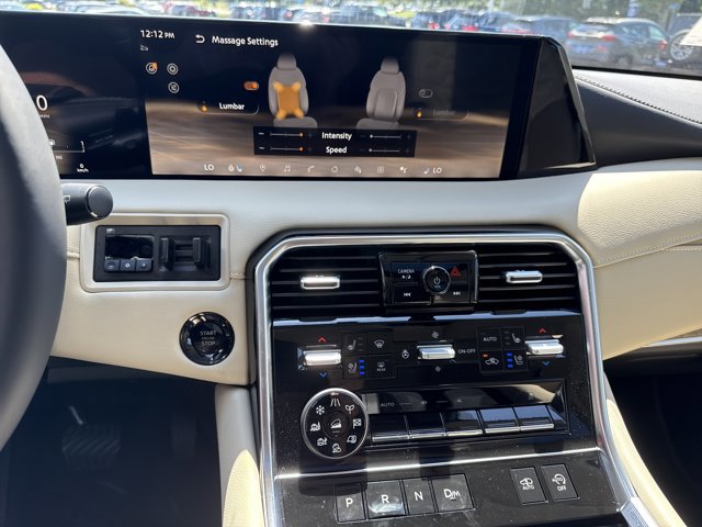 New 2025 Nissan Armada Platinum Reserve image 13