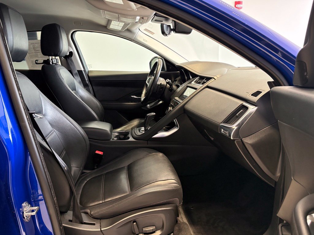 Used 2020 Jaguar E-PACE AWD/4WD image 21