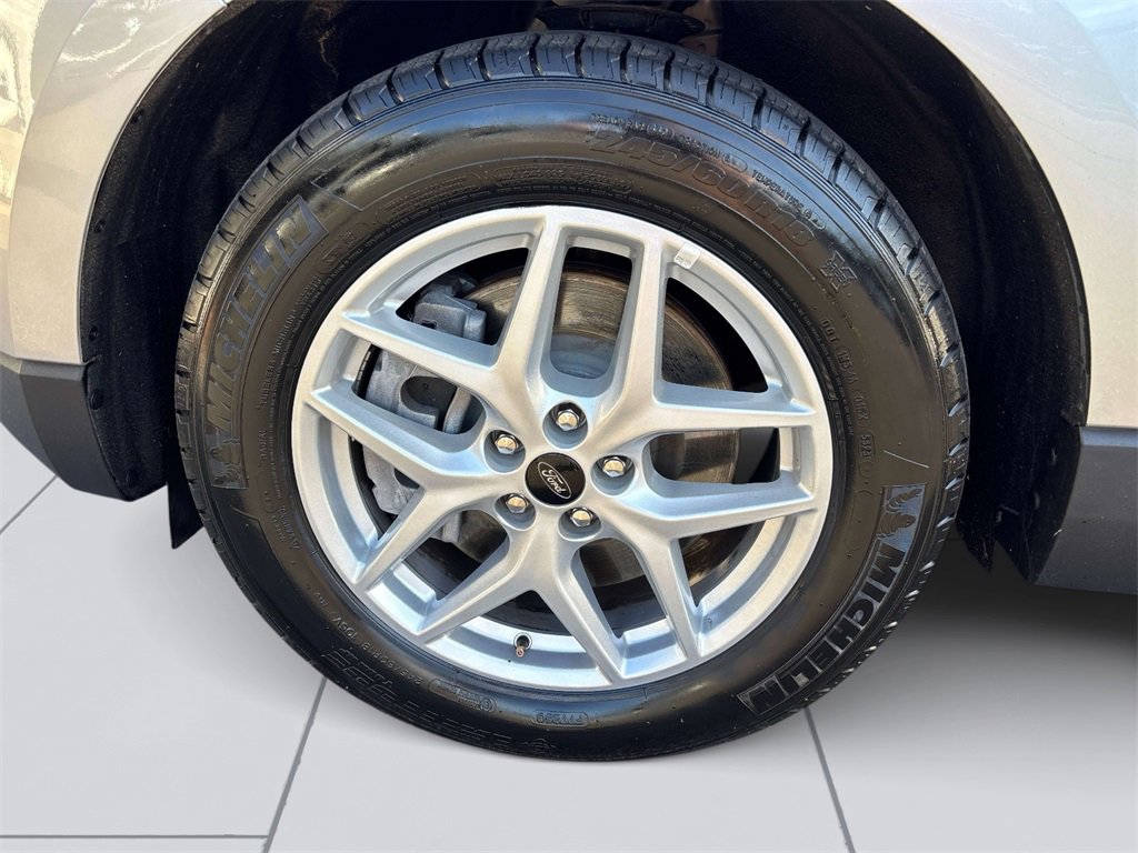 Used 2024 Ford Edge SEL image 8