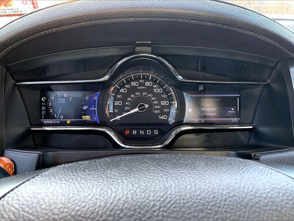 Used 2013 Lincoln MKS AWD image 18