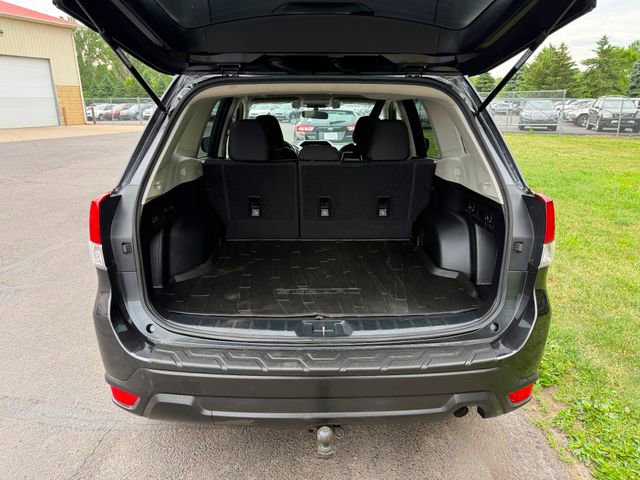 Used 2019 Subaru Forester Premium w/ All-Weather Package AWD/4WD image 3