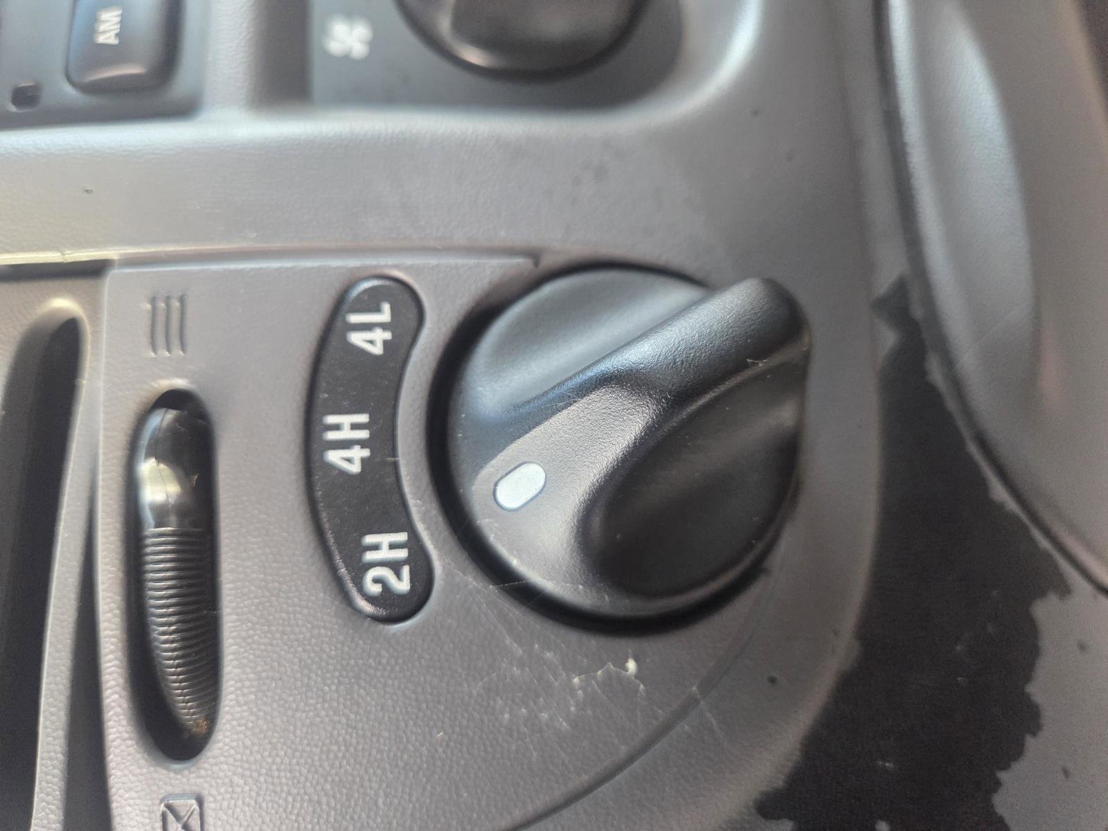 Used 2001 Ford F150 XLT image 19