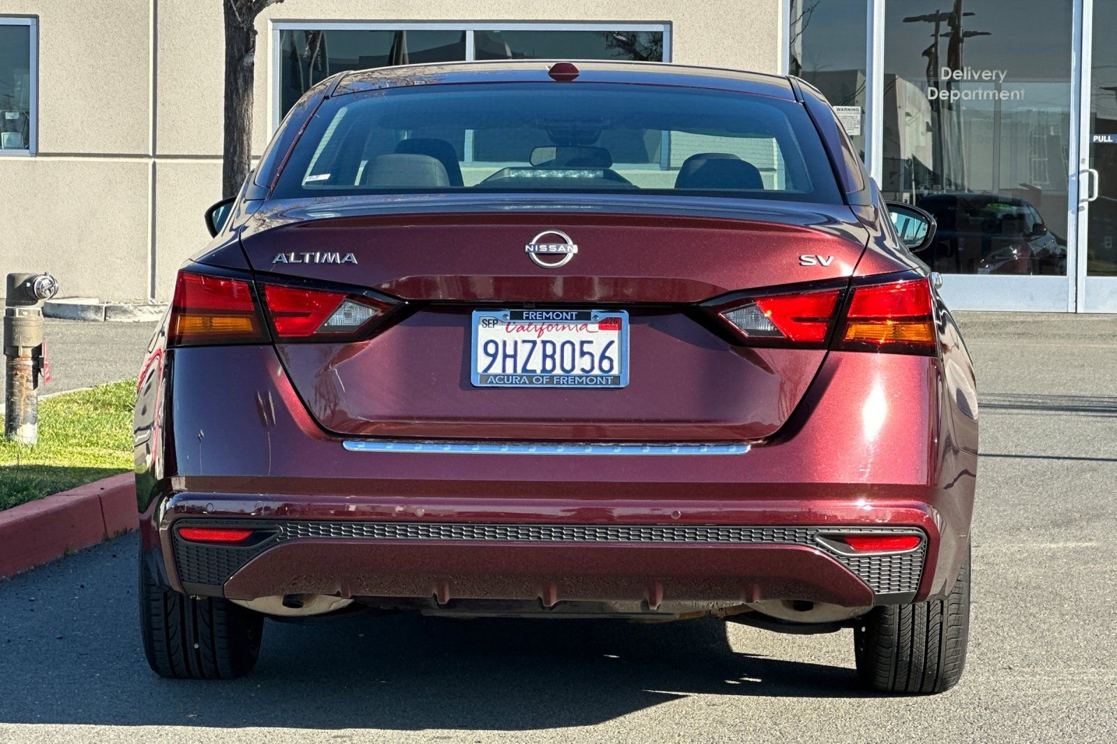 Used 2023 Nissan Altima 2.5 SV image 5
