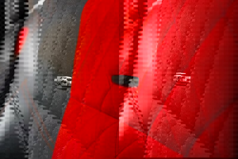 Used 2018 Mercedes-Benz G 550 Squared image 18