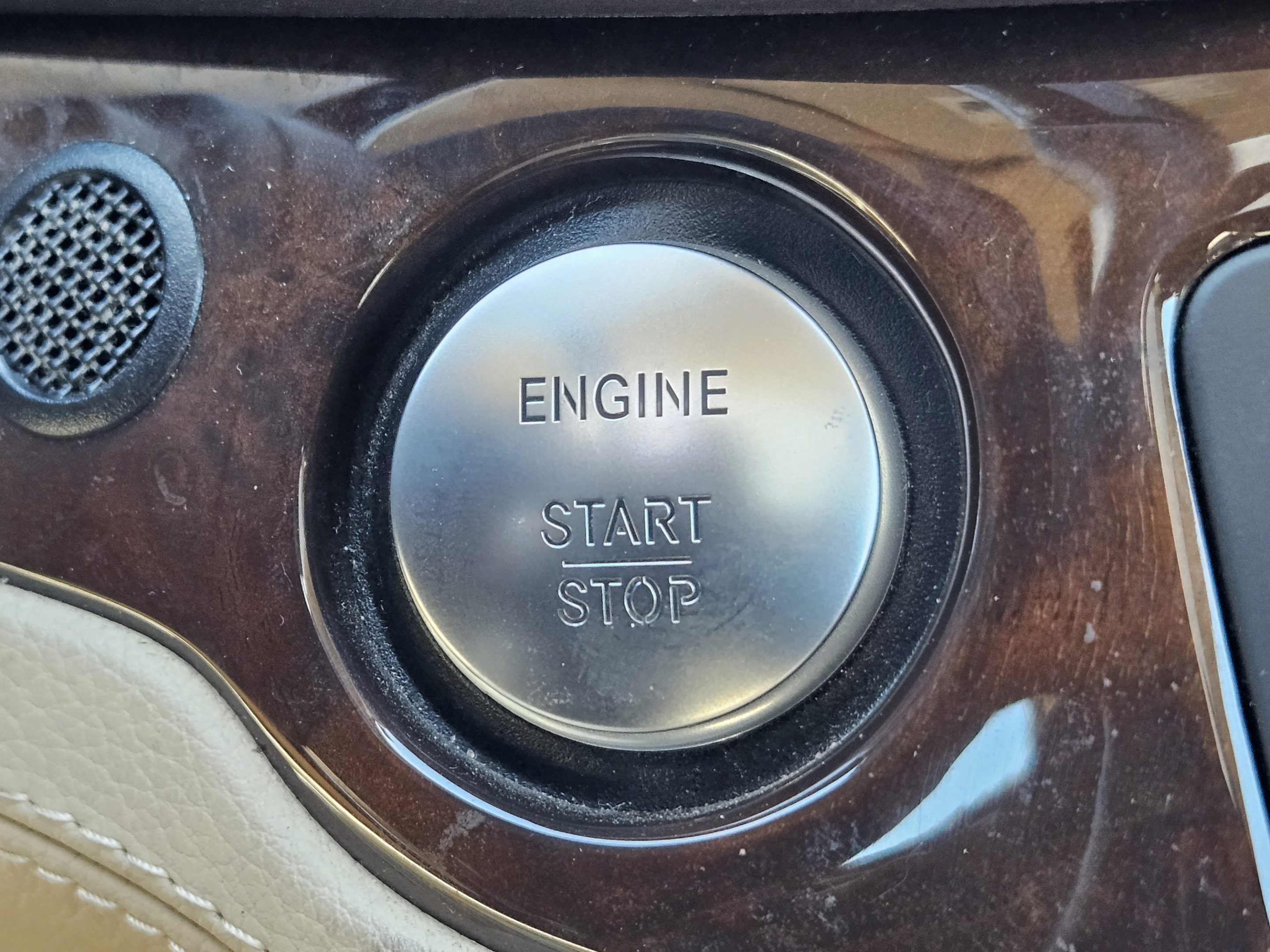 Used 2013 Mercedes-Benz SL 550 image 29