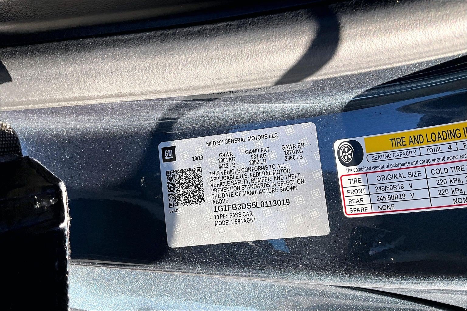 Used 2020 Chevrolet Camaro LT RWD image 18