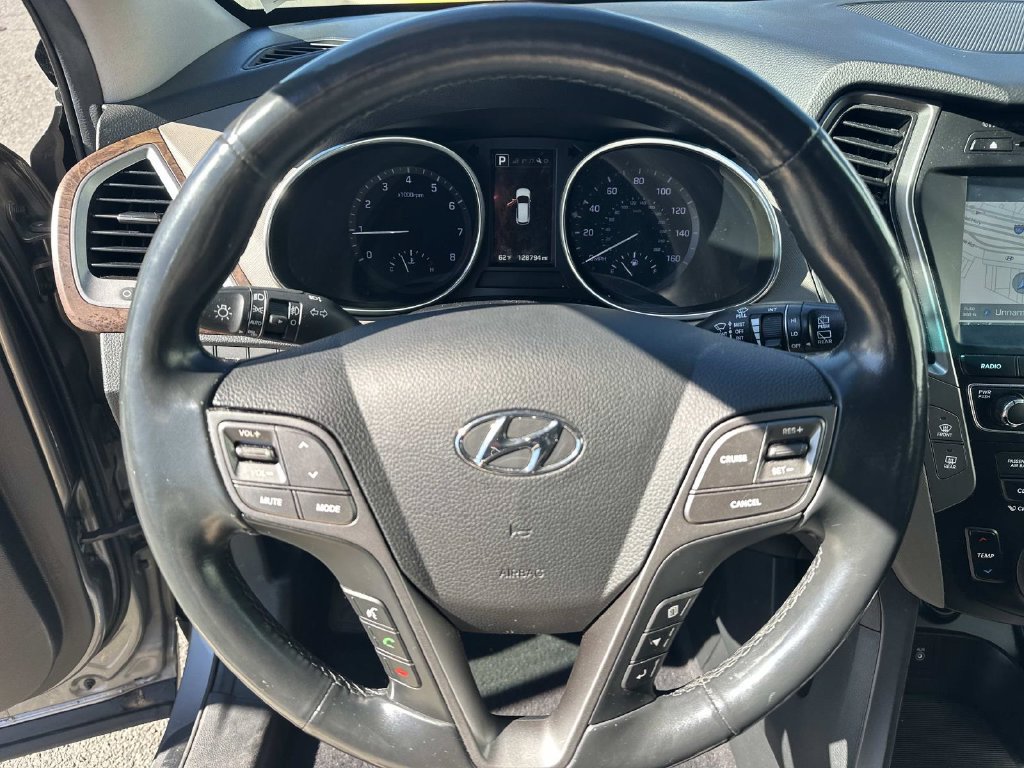 Used 2018 Hyundai Santa Fe Sport w/ 2.4L Tech Package 04 AWD/4WD image 28