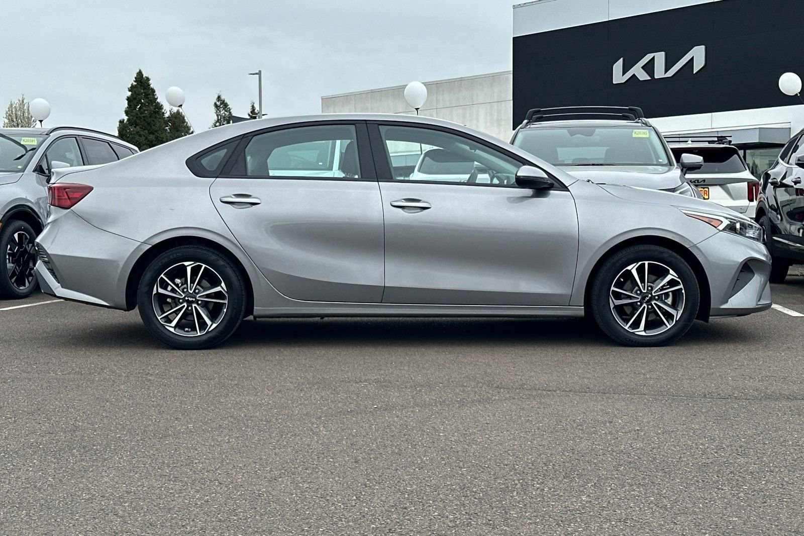 Certified 2023 Kia Forte LXS w/ LXS Technology Package image 3