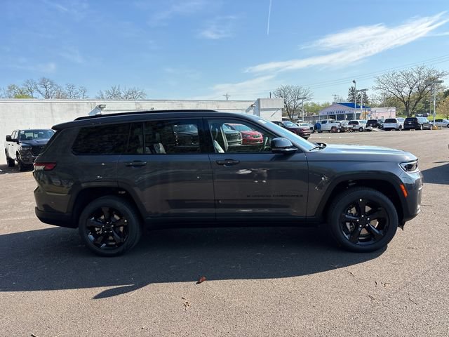 New 2026 Jeep Grand Cherokee L Limited w/ Limited Altitude Package AWD/4WD image 29