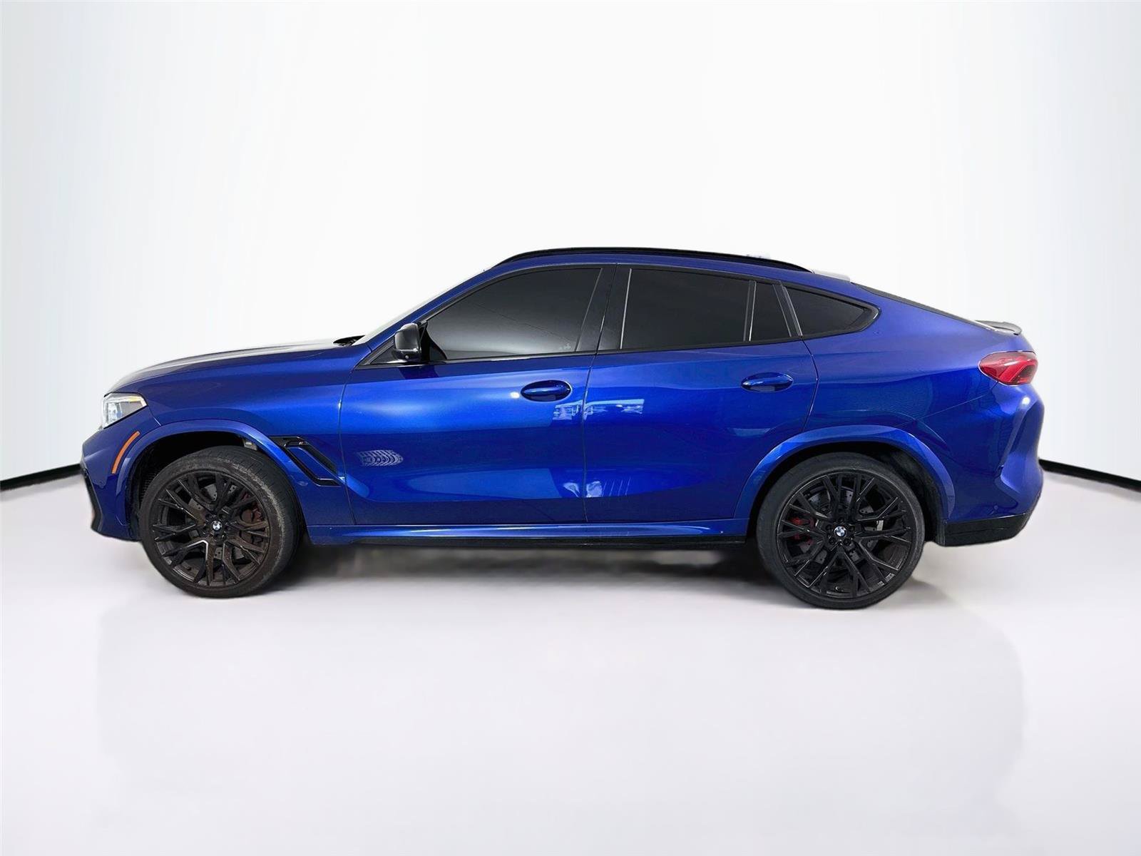 Used 2020 BMW X6 M Competition w/ Executive Package AWD/4WD image 2