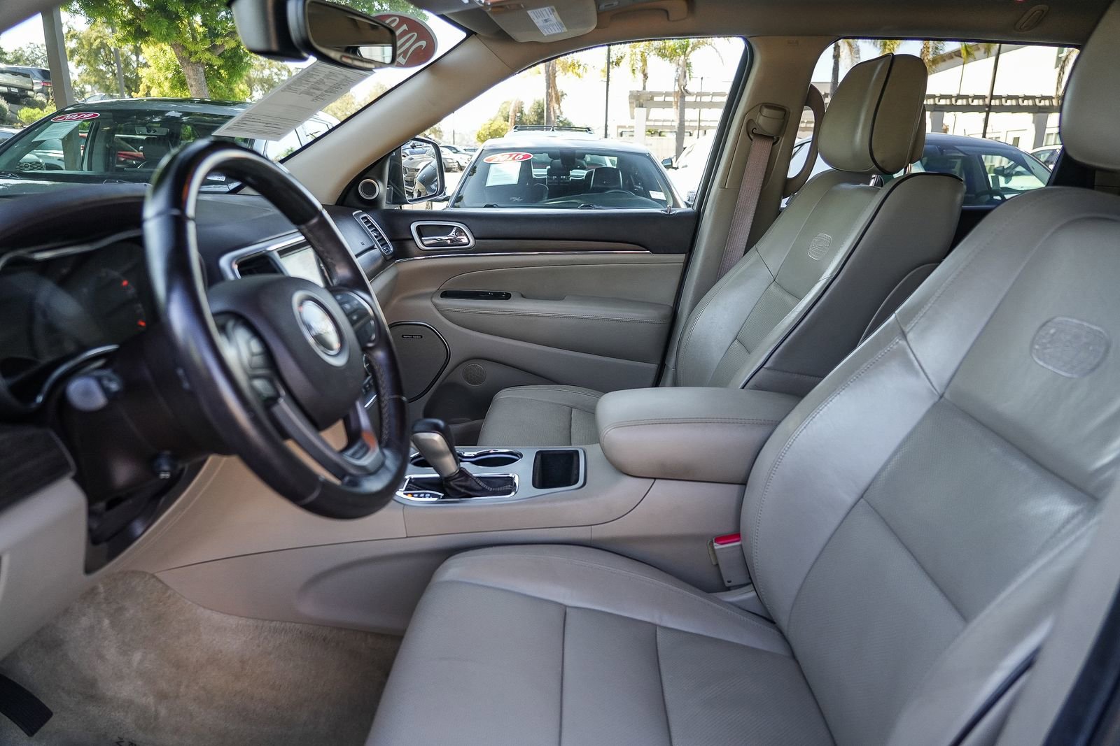 Used 2018 Jeep Grand Cherokee Overland image 18
